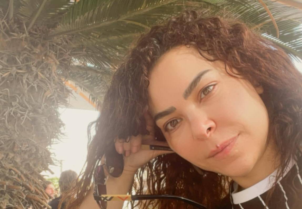 ألفت عمر تمرّ بوعكة صحية وتطلب الدعاء