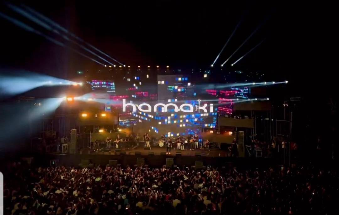 بالصور - محمد حماقي يحيي حفلاً كبيراً بالجامعة الأميركية