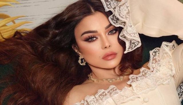 بالصور - هيفاء وهبي تتحوّل الى لوحة فنية بفستان ساحر... هذا سعره