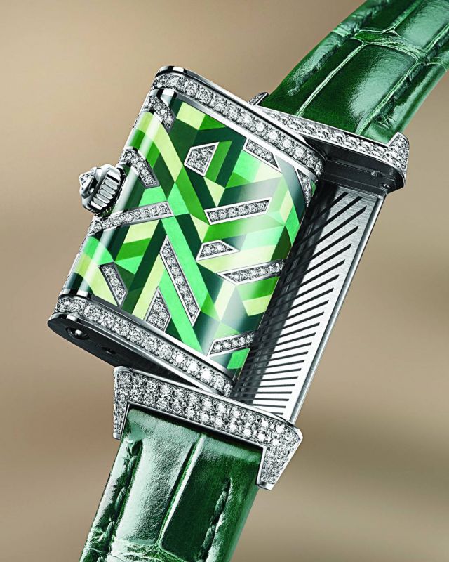 ساعة Jaeger-LeCoultre The Reverso One Precious Colours ساعة مميّزة مستوحاة من Art Deco ومزخرفة بحرفيّة عالية