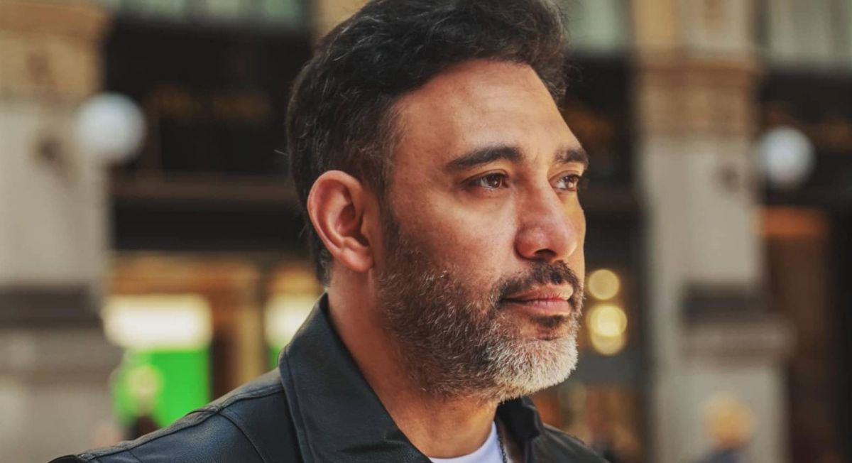 بالفيديو - عمرو مصطفى يكشف مَن هي 