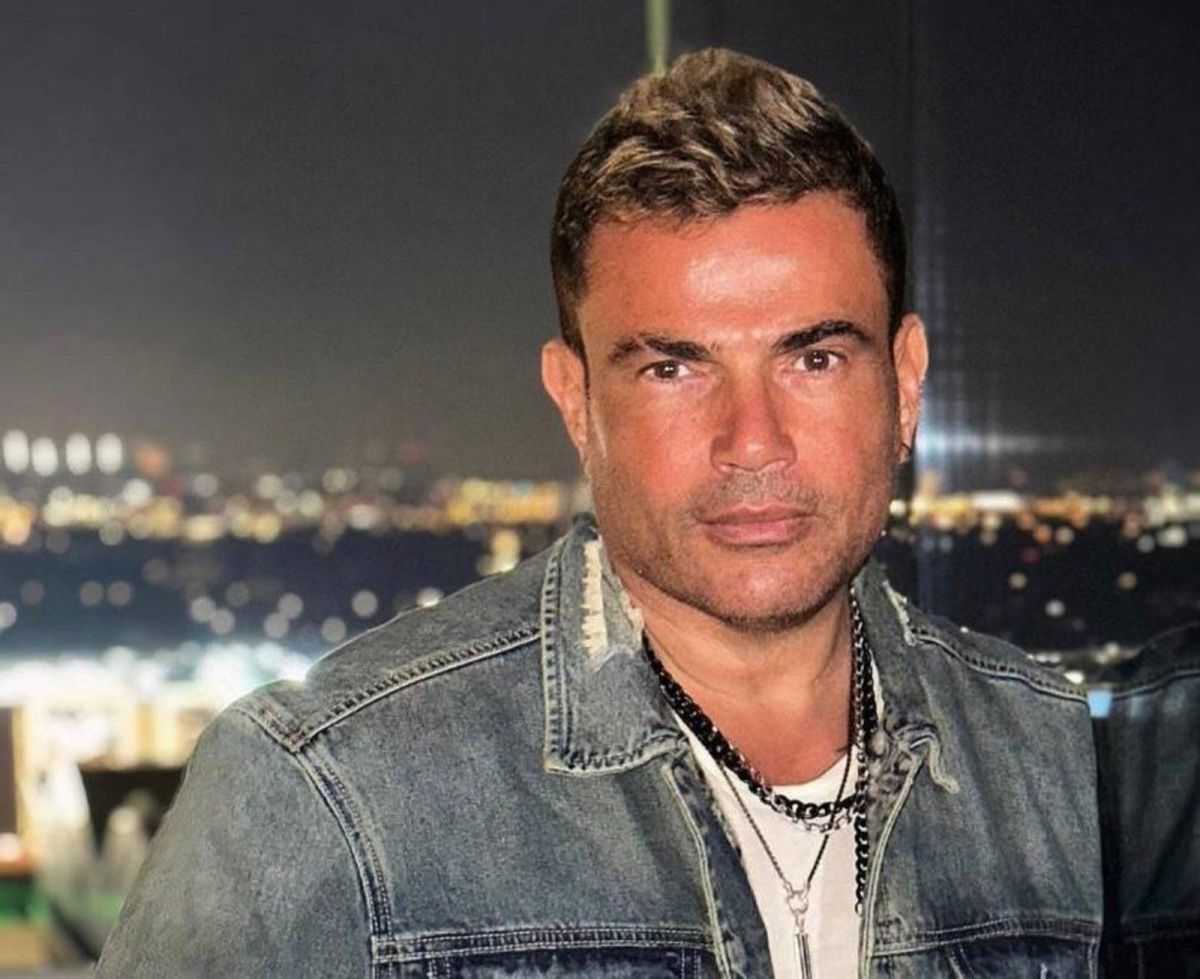 عمرو دياب يحذف أغنية الذكاء الاصطناعي بصوته من 