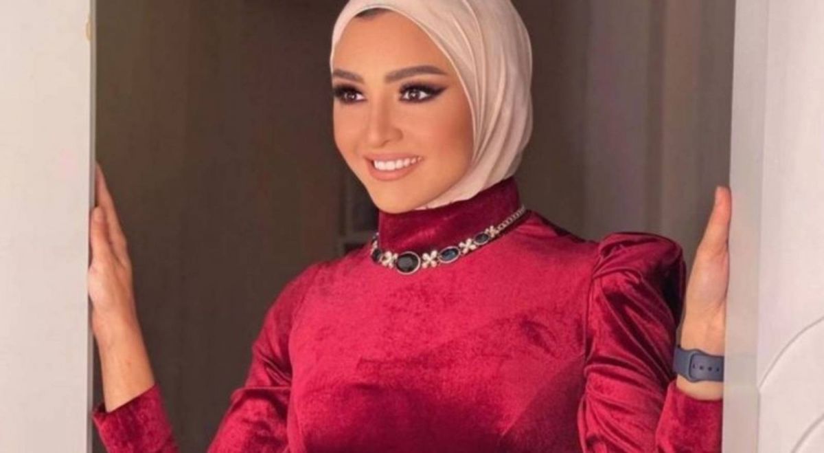 هلا رشدي تمرّ بأزمة صحية تمنعها من الغناء!