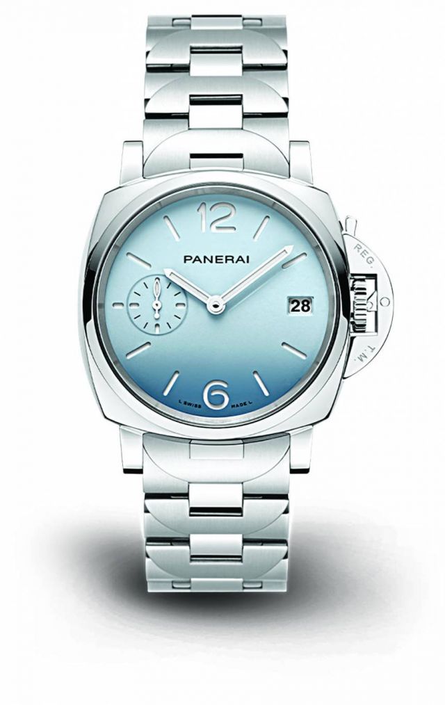 ساعة Panerai Luminor Due ساعة أنيقة بتعقيدات متطوّرة مميّزة بلون السماء الواسعة