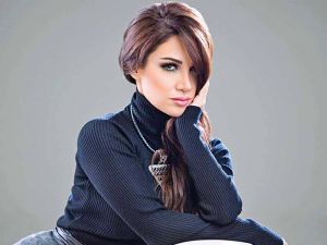 ديانا حداد تطالب بإعدام "المحجّبة" زوجة والد موسى ولاء