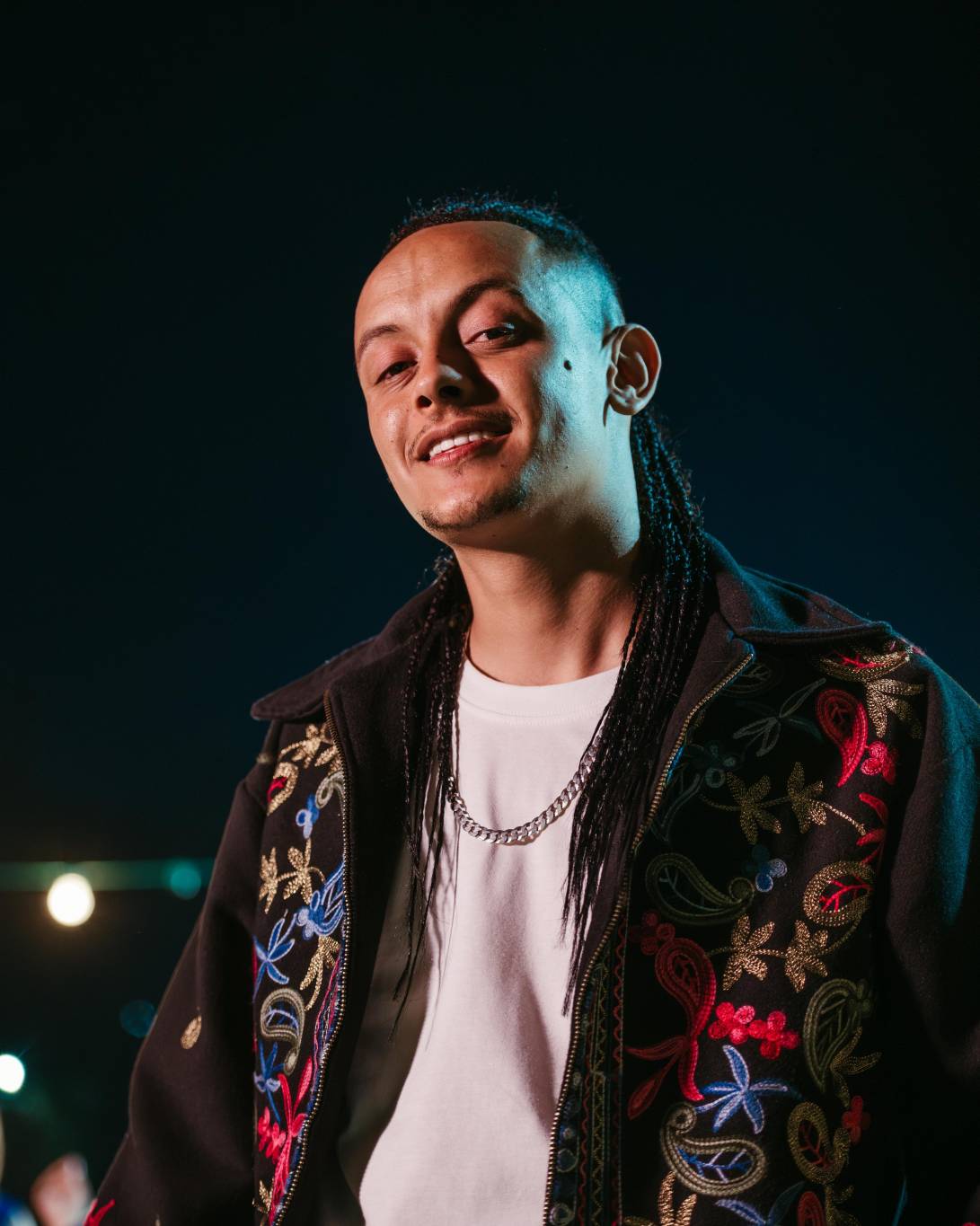 مُغنّي الراب الجزائريّ Rooofa يُصدر أغنية 