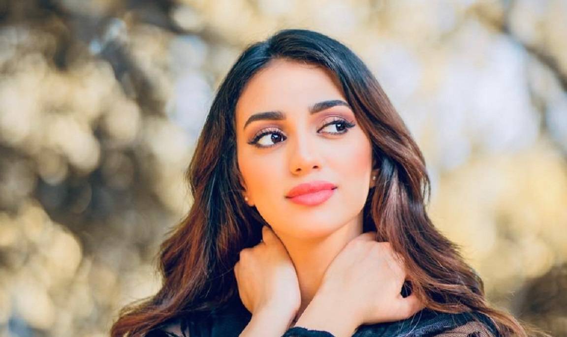 الغموض يحيط بغياب نجمة 