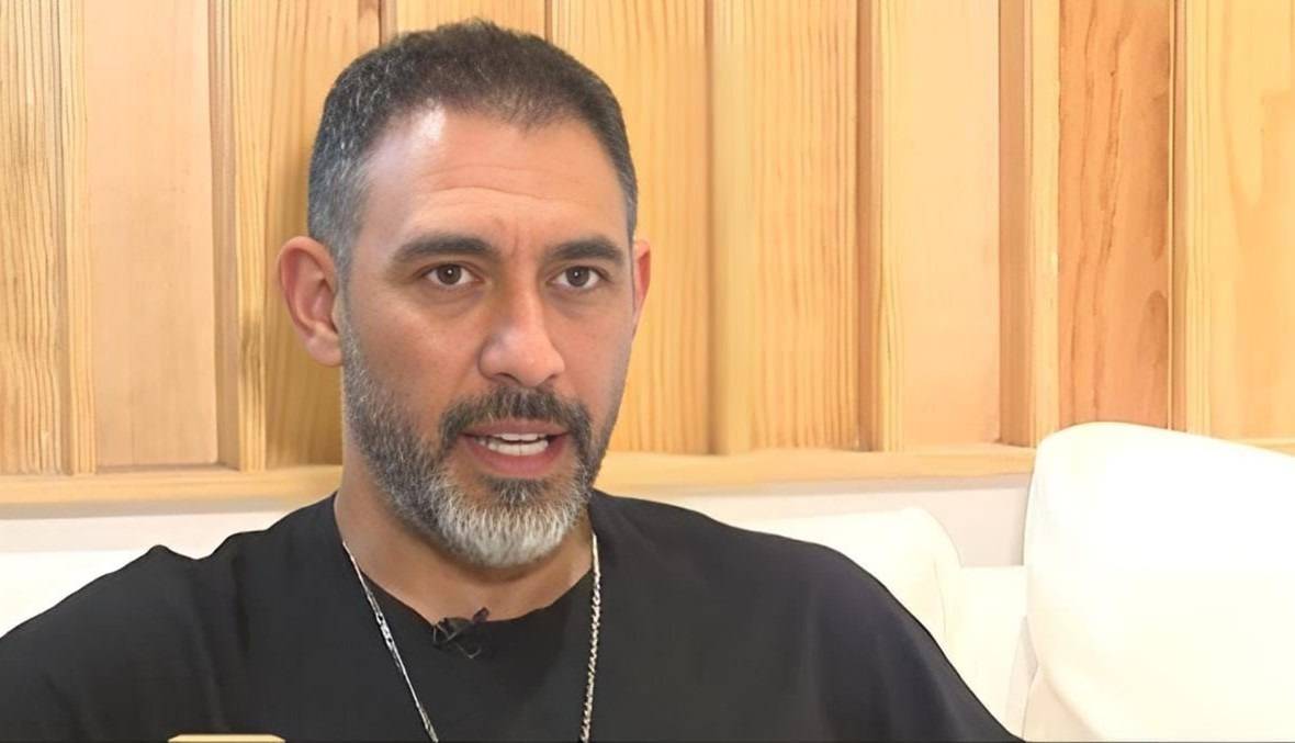 عمرو مصطفى يشن هجوماً حاداً على رامي جمال ويوجه إنذاراً شديد اللهجة لهؤلاء