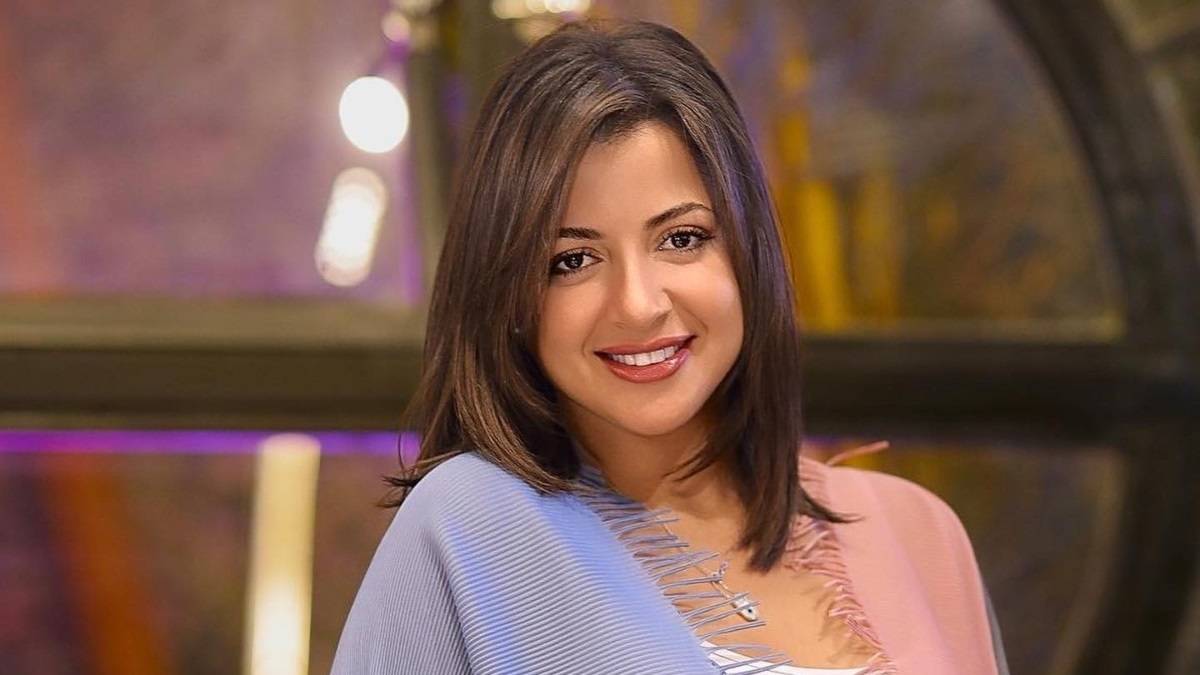 بالفيديو - منى فاروق تكشف عن مواصفات فتى أحلامها