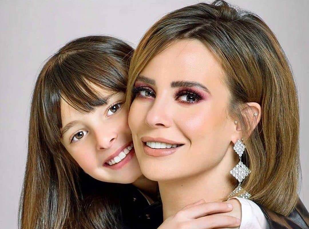 تباين في التعليقات بسبب فيديو لإبنة إيمان العاصي