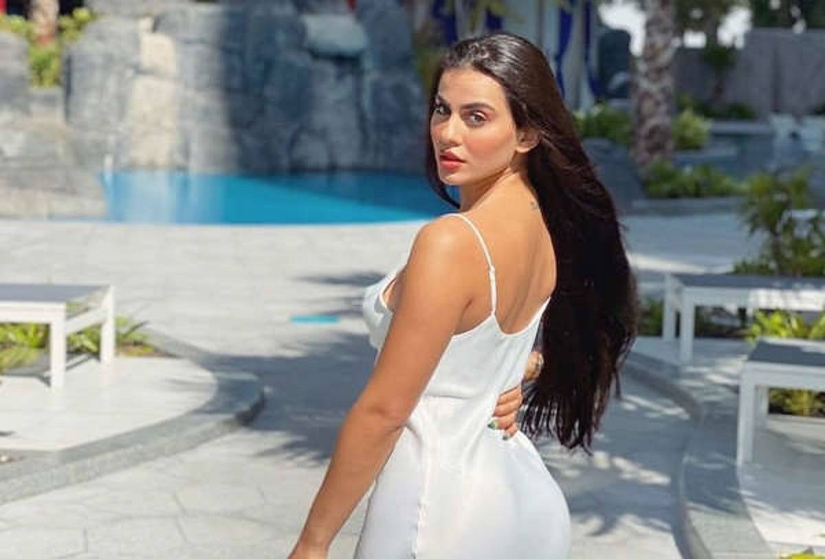 الدكتورة يومي متّهمة بتلفيق حادثة السرقة في باريس وهي تردّ