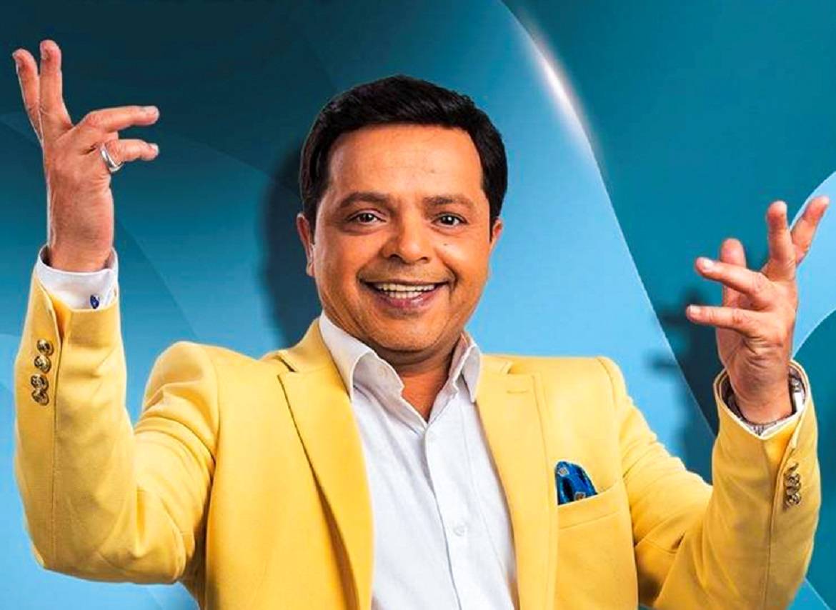 محمد هنيدي يعِد جمهوره بمفاجأة في فيلمه الجديد