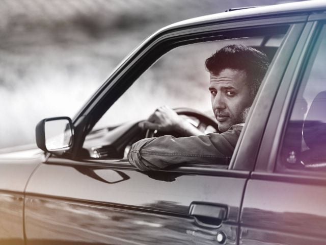 صوّره في اليونان... حمزة نمرة يطلق أول كليبات ألبومه الجديد 