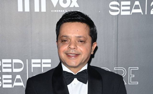 محمد هنيدي يسخر من هذا الأمر ويفاجئ الجمهور بما فعله