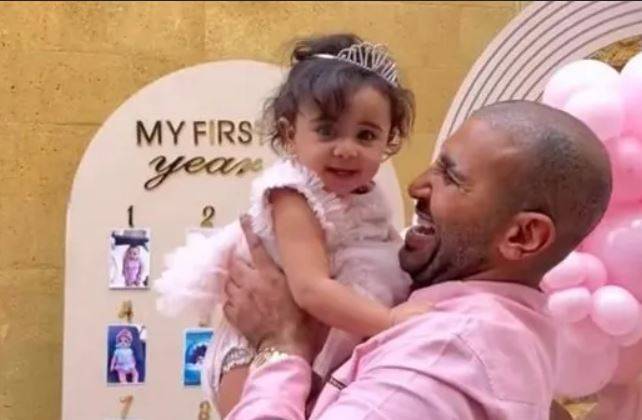 بالفيديو - أحمد سعد يُرزق بطفلة جديدة ويختار لها هذا الاسم