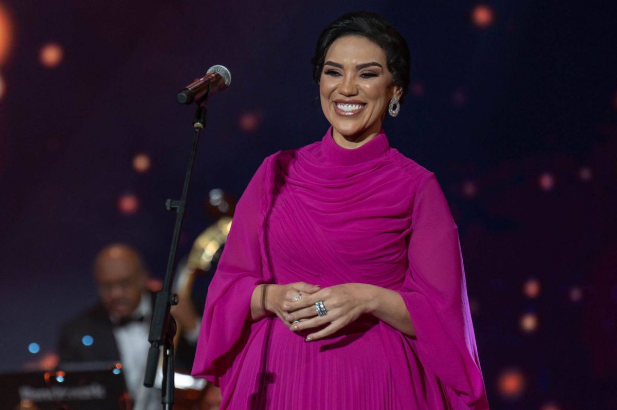 مي فاروق تُطرب جمهور القصيم