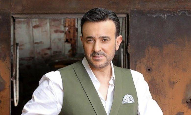 بالفيديو - بعد الحديث عن تعرضة لوعكة صحية... صابر الرباعي يوضح التفاصيل