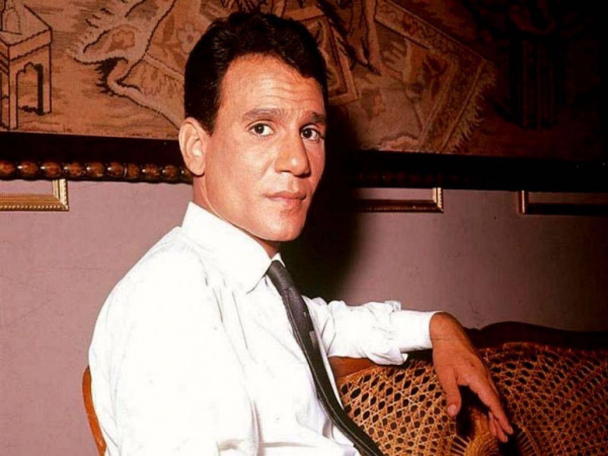 بالفيديو - ابن شقيق عبد الحليم حافظ يكشف سراً عن محمد رمضان