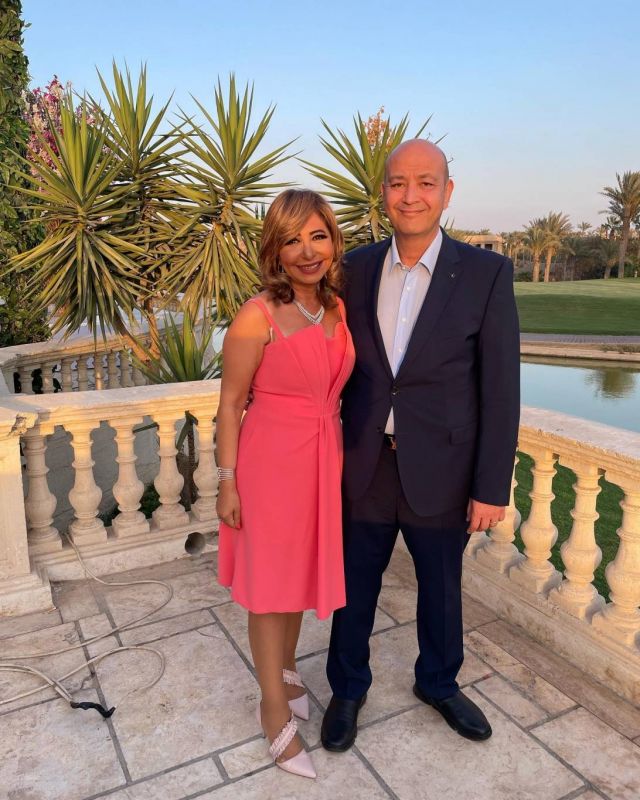 لميس الحديدي وعمرو أديب في حفل خطوبة نجله