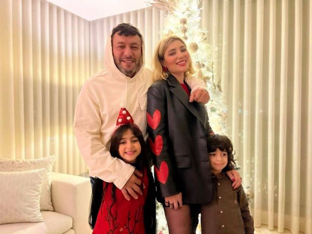 بالفيديو - زياد برجي يحتفل بيوم ميلاد زوجته في أجواء عائلية