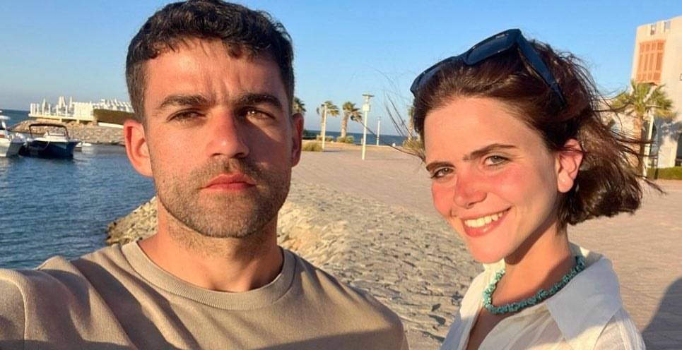 شريف حافظ يعلن زواجه بصور رومنسية