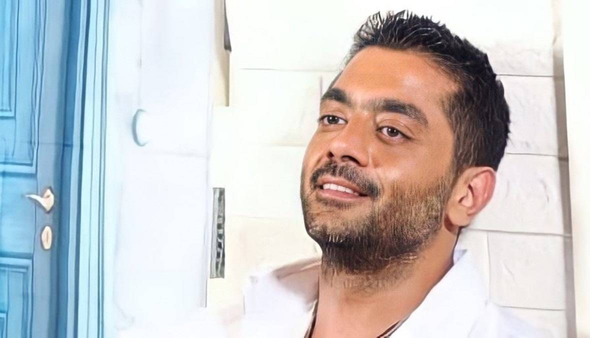 بعد إنتشار فيديو إلقاء القبض عليه... زوجة أحمد فلوكس تكذّب خبر حبسه ومحامٍ يؤكد الأمر!