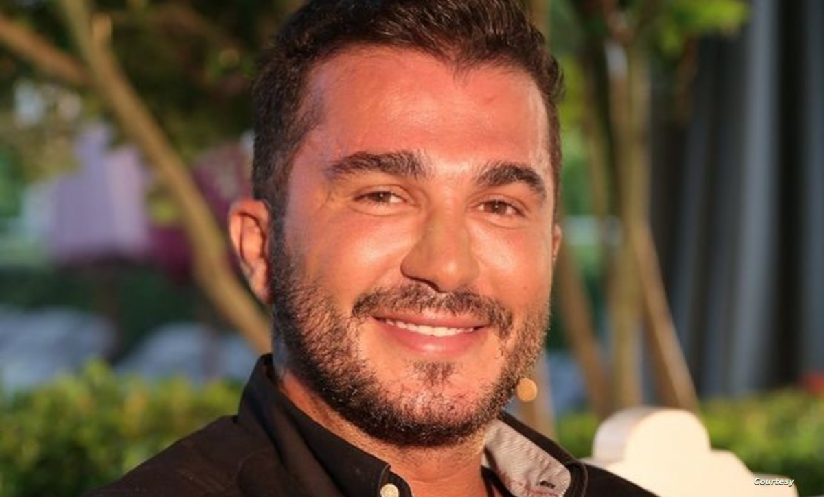 بالفيديو - شقيقة جورج الراسي تغنّي على المسرح... والجمهور يعلّق وينتقد