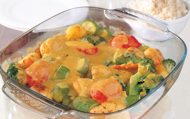 سمك بالخضار المشكّلة