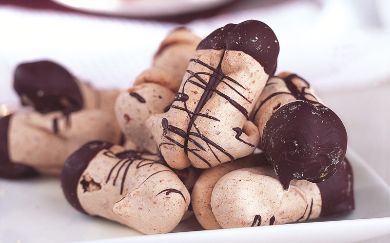 أصابع مرانغ اللوز