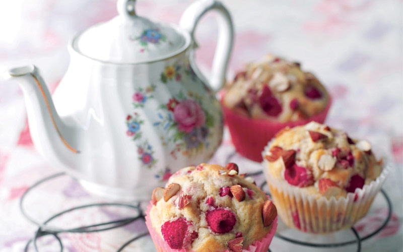 مافن التوت واللوز