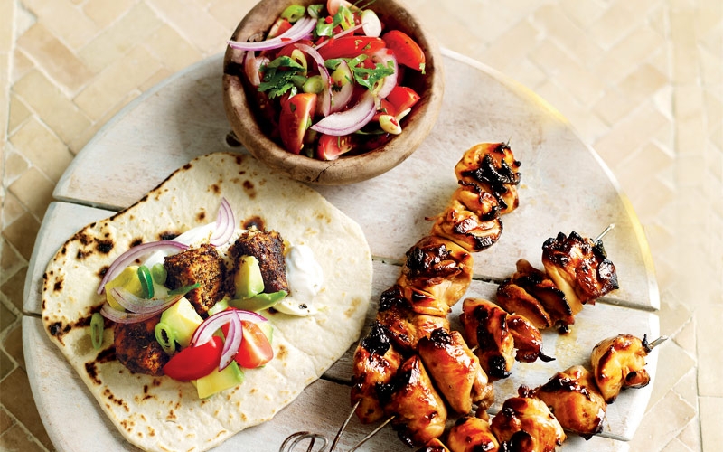 أسياخ الدجاج بالتوابل