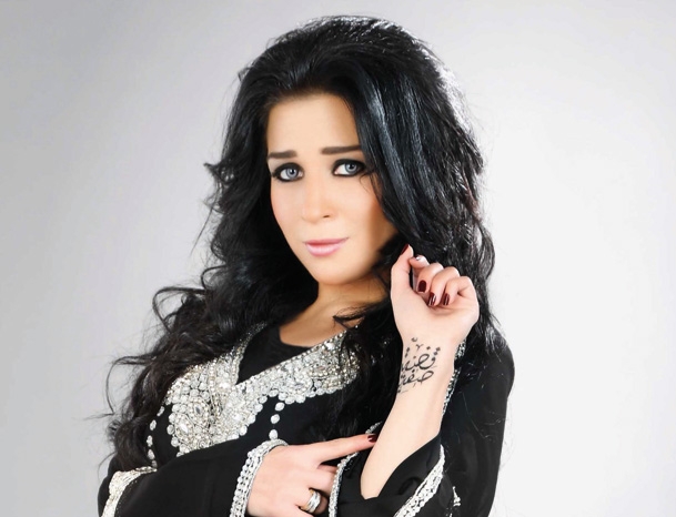 مي عز الدين تغني تتر مسلسلها