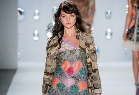 الماكياج الملوّن لا غنى عنه هذا الصيف!