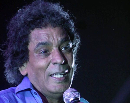 بعد بروفات ثلاثة أيام: محمد منير يتألق في حفلة الربيع