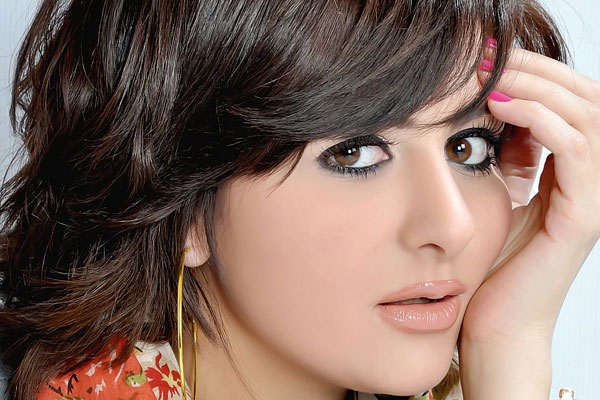 شذى: عاتبة على محمد منير