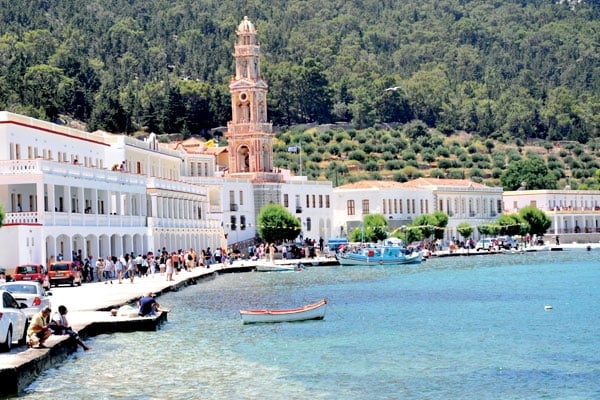 أيتها الحامل دلّلي نفسك بإجازة بين نسائم البحر ونقاوة الطبيعة الجبلية