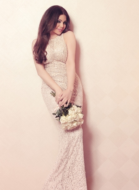 أنصح العروس بأن تنسى كل ما مرّ في حياتها وأن تضع طرحتها وتحتفل مجدداً