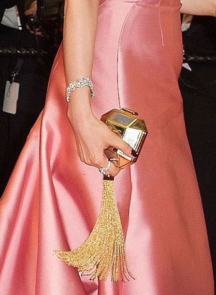 Fan Bingbing with Laouis Vuitton Minaudiere