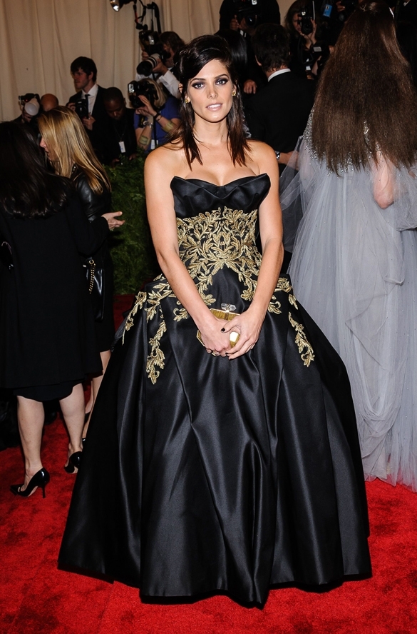 Ashley Greene in Marchesa