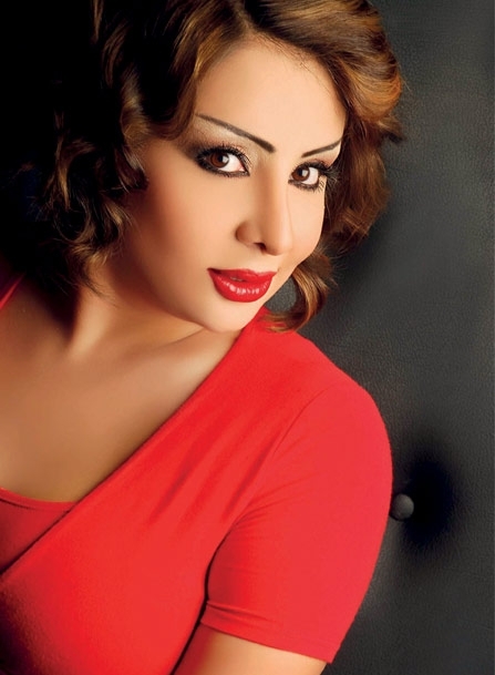 شيماء علي: جيب لكزس أبيض