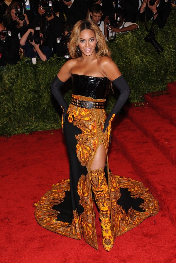 Best Star Beyonce Knowles in Givenchy