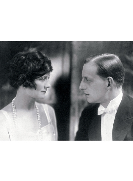 شانيل وديمتري