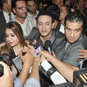 ريهام عبد الغفور ترقص رغم حملها