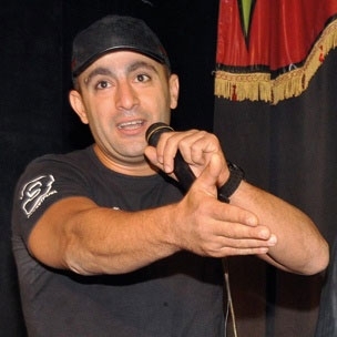 أحمد السقا والجار الفضولي