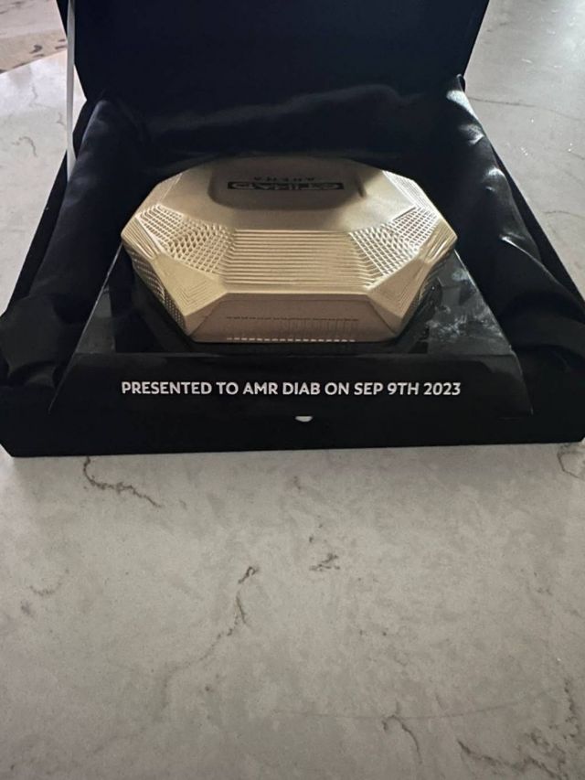 جائزة عمرو دياب