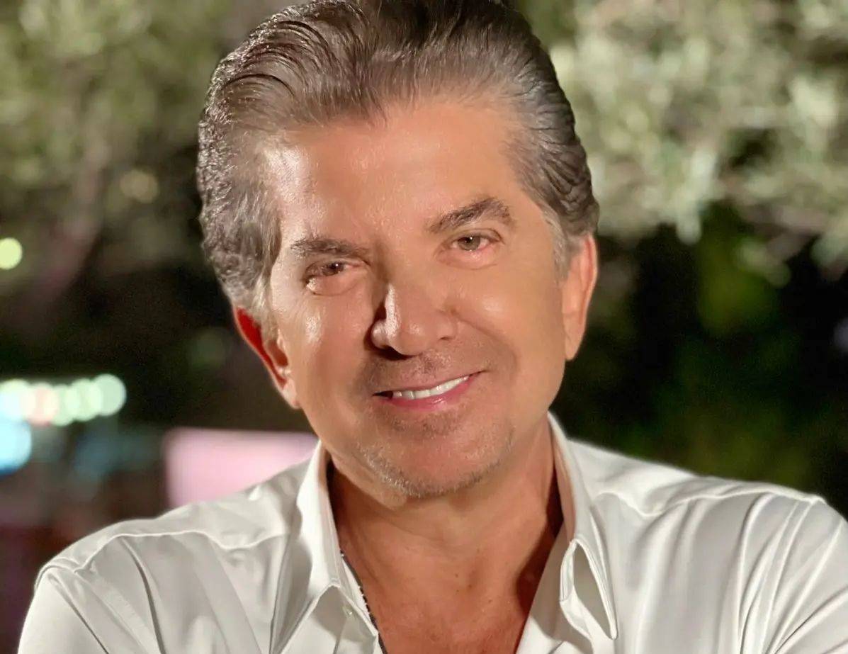 وليد توفيق يعود إلى حفلاته بمصر في مهرجان القلعة