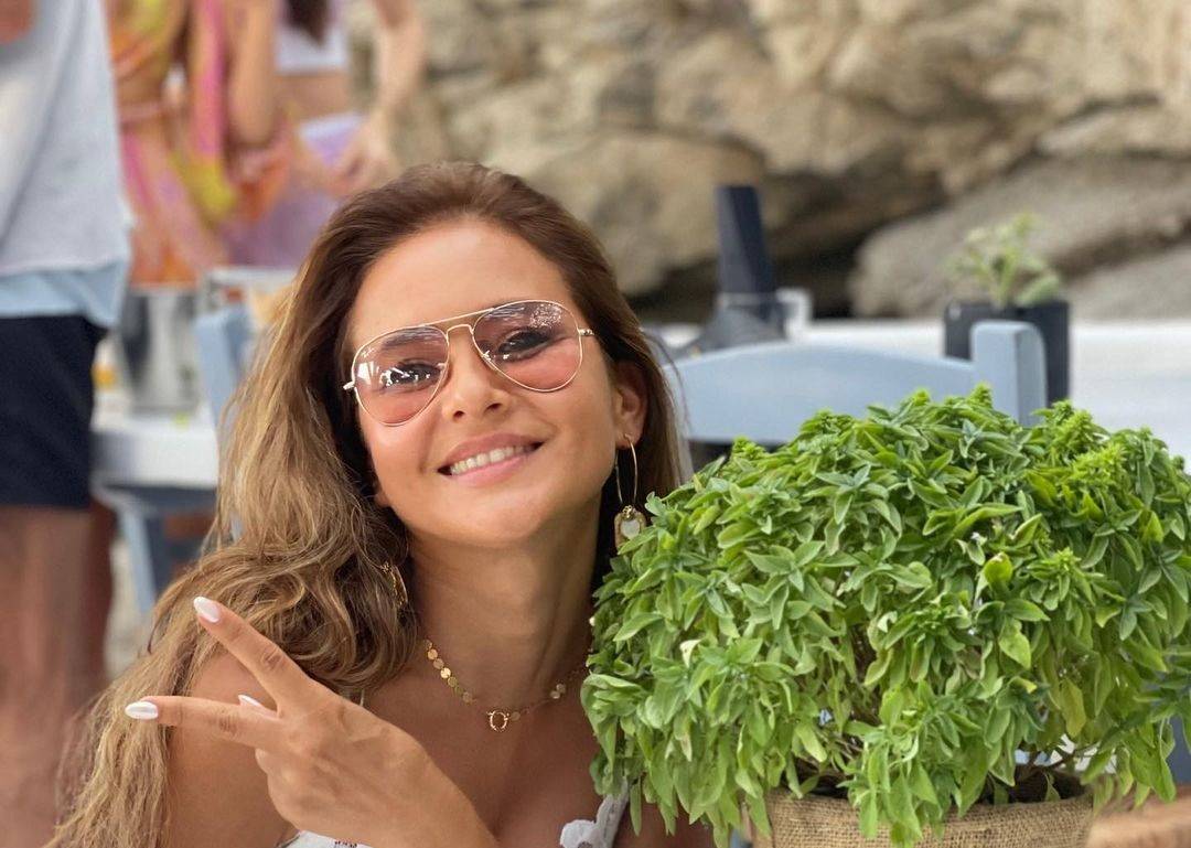 نيللي كريم تعلّق للمرة الأولى على خلافها مع 