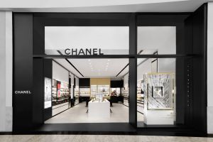 بوتيك CHANEL للعطور ومستحضرات التجميل في مول عمان