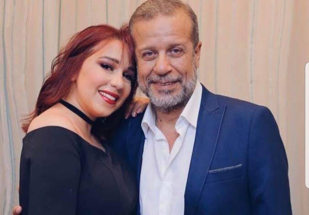 بالفيديو - شريف منير يهاجم منتقدي ابنته بعد حلاقة شعرها