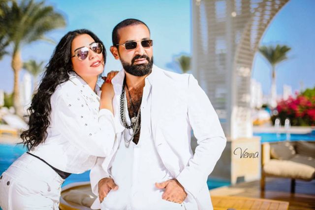 بالفيديو - سمية الخشاب تسخر من طلاق أحمد سعد... وتحذف المنشور